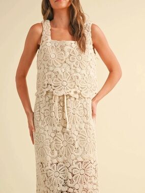 MIOU MUSE | Flower Crochet Top & Skirt Set